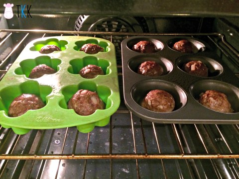 The Keto Kitchen - Meatballs & Zucchini Noodles - Low Carb Recipe - LCHF